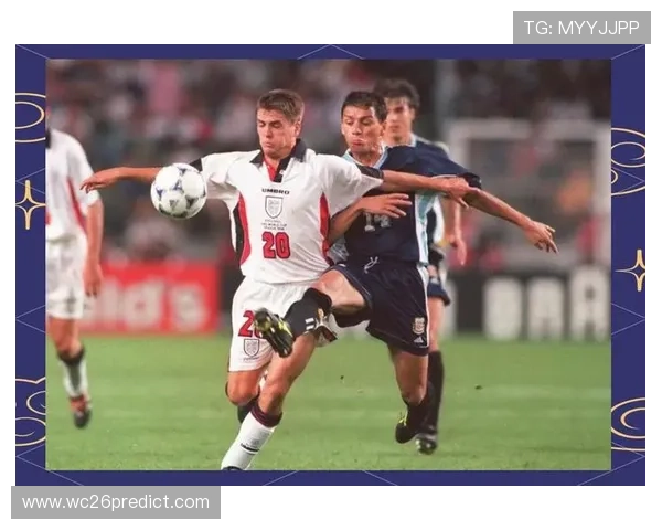 回顾世界杯历史:每一届比赛背后的故事与传奇瞬间 回顾世界杯历史:每一届比赛背后的故事与传奇瞬间